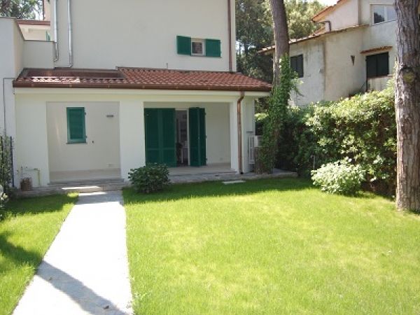 Riferimento A122 - Apartment for Rental a Vittoria Apuana
