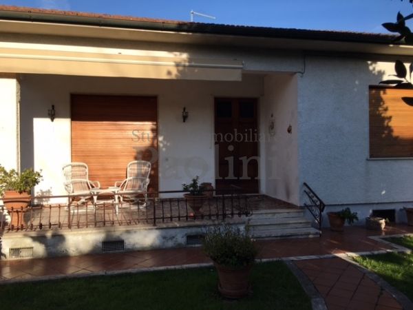 Riferimento V170 - Villa for Affitto in Cinquale