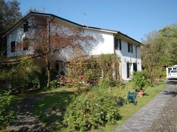 Riferimento V303 - Semi-detached House for Rental a Poveromo